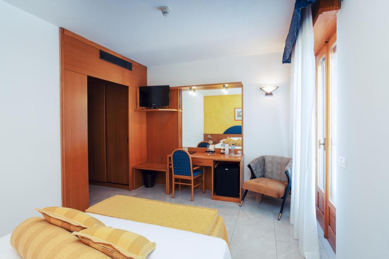 Hotel Marina Viverone Exterior foto