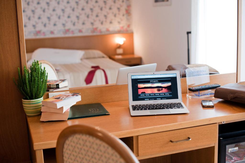 Hotel Marina Viverone Habitación foto